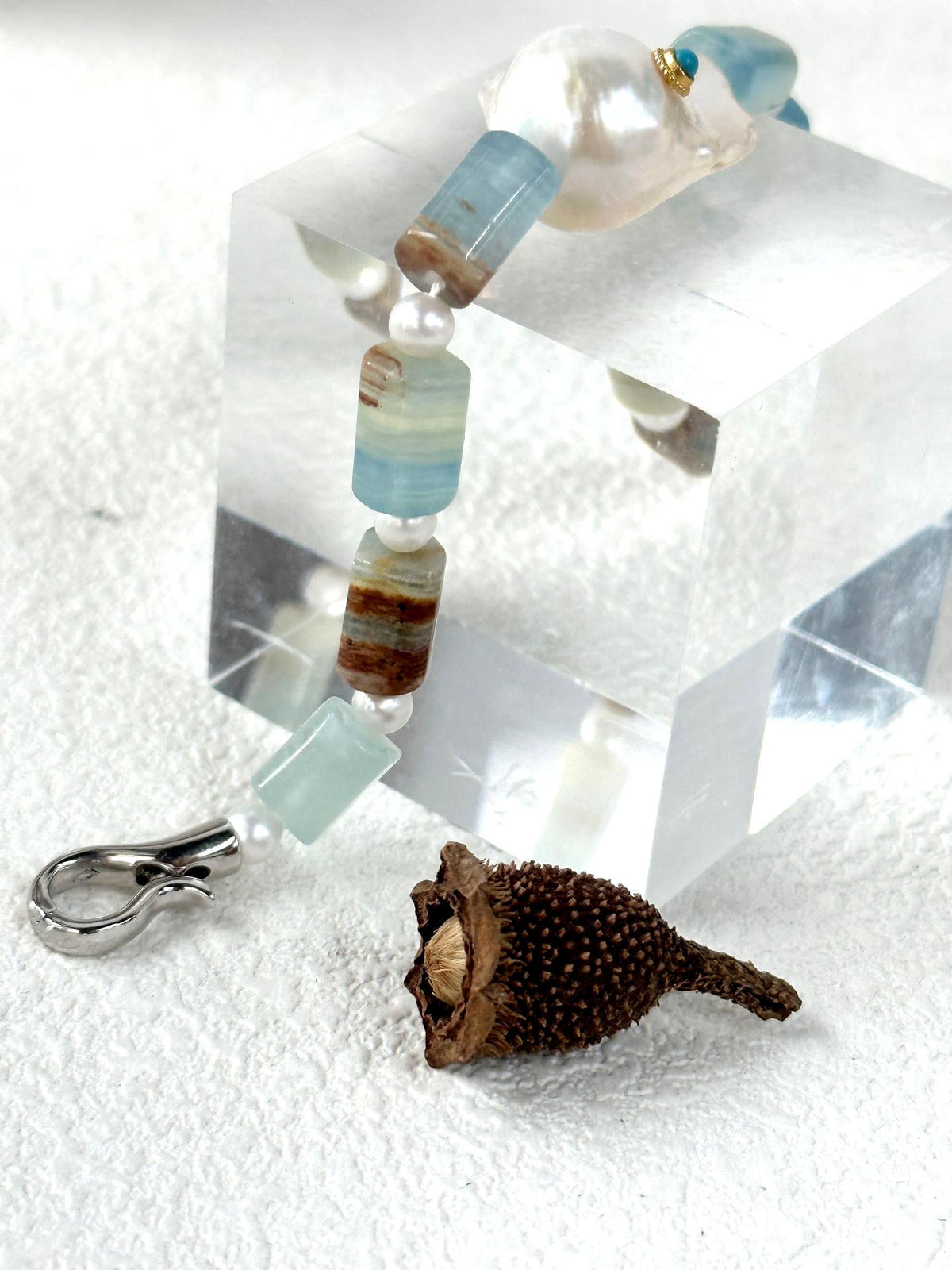 Blue turquoise and baroque pearl beaded bracelet, photo 6