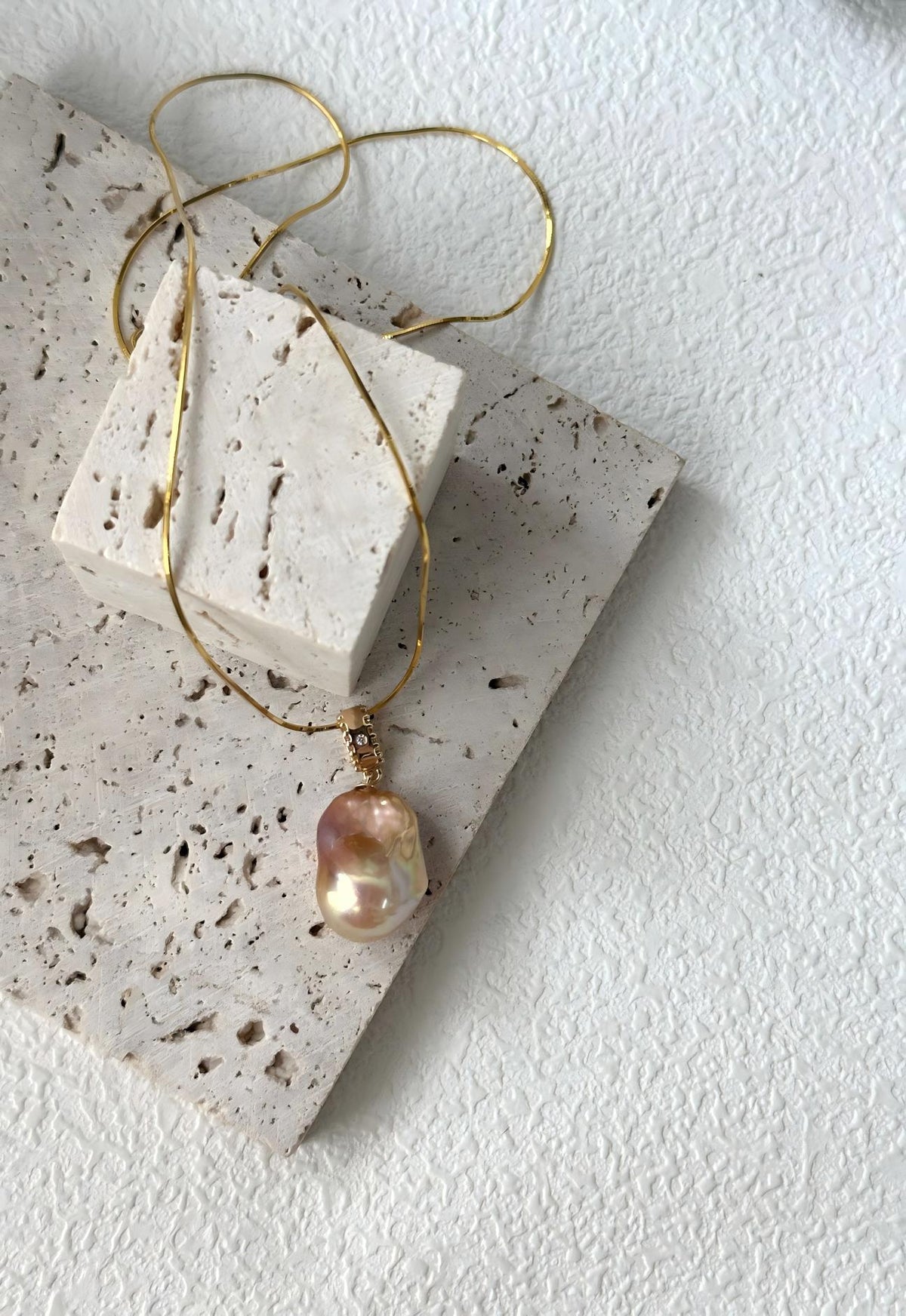 Golden champagne baroque pearl pendant necklace, 18k gold plated