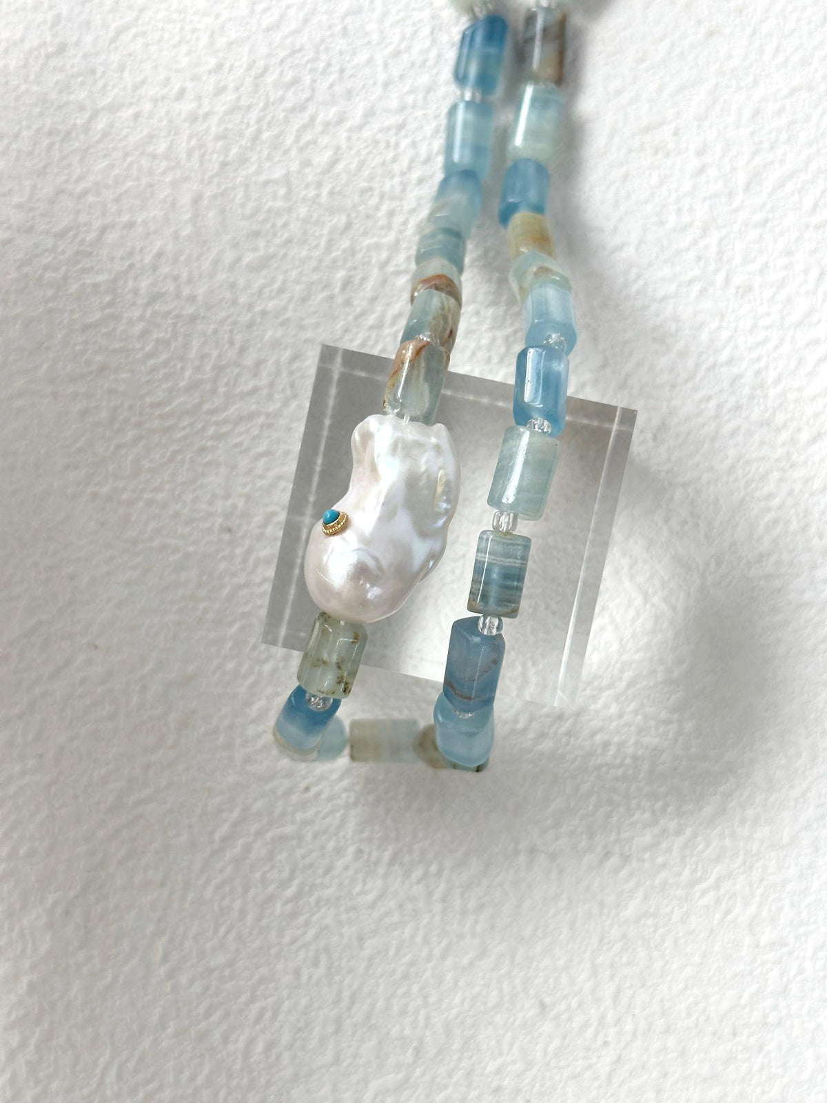 Blue turquoise and baroque pearl beaded necklace, photo 4