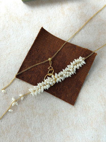 Wheat Ear Pearl Lariat Necklace — Baroque Rice Pearl Cluster on Gold Chain