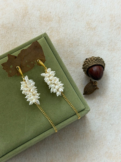 Wheat Ear Pearl Drop Earrings — Baroque Rice Pearl Cluster on Gold Thread