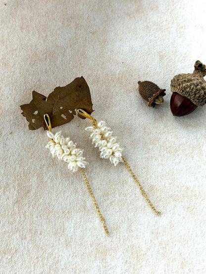 Wheat Ear Pearl Drop Earrings — Baroque Rice Pearl Cluster on Gold Thread