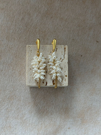 Wheat Ear Pearl Drop Earrings — Baroque Rice Pearl Cluster on Gold Thread