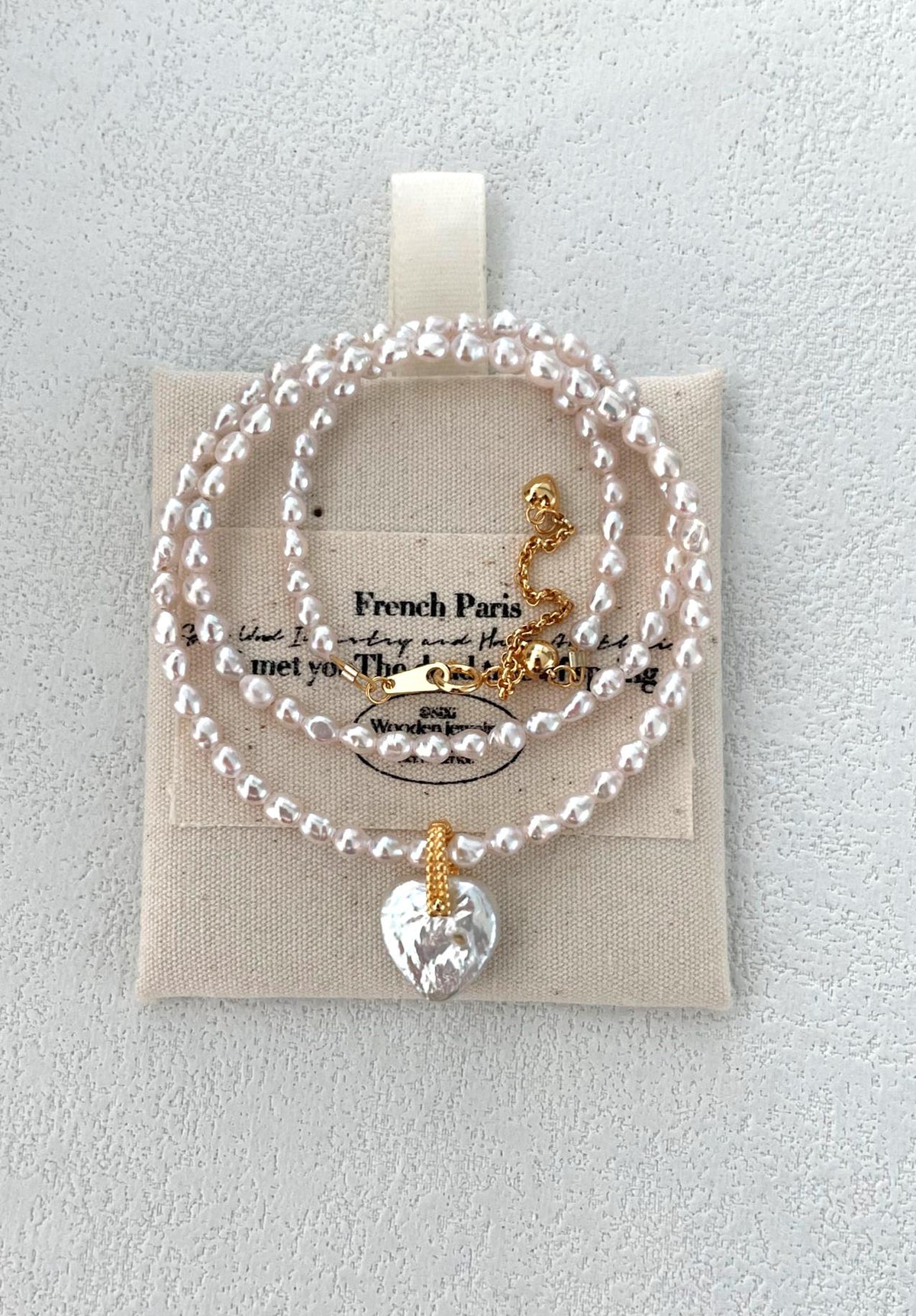 Light pink baroque pearl necklace with heart pendant, 18k gold plated, photo 6