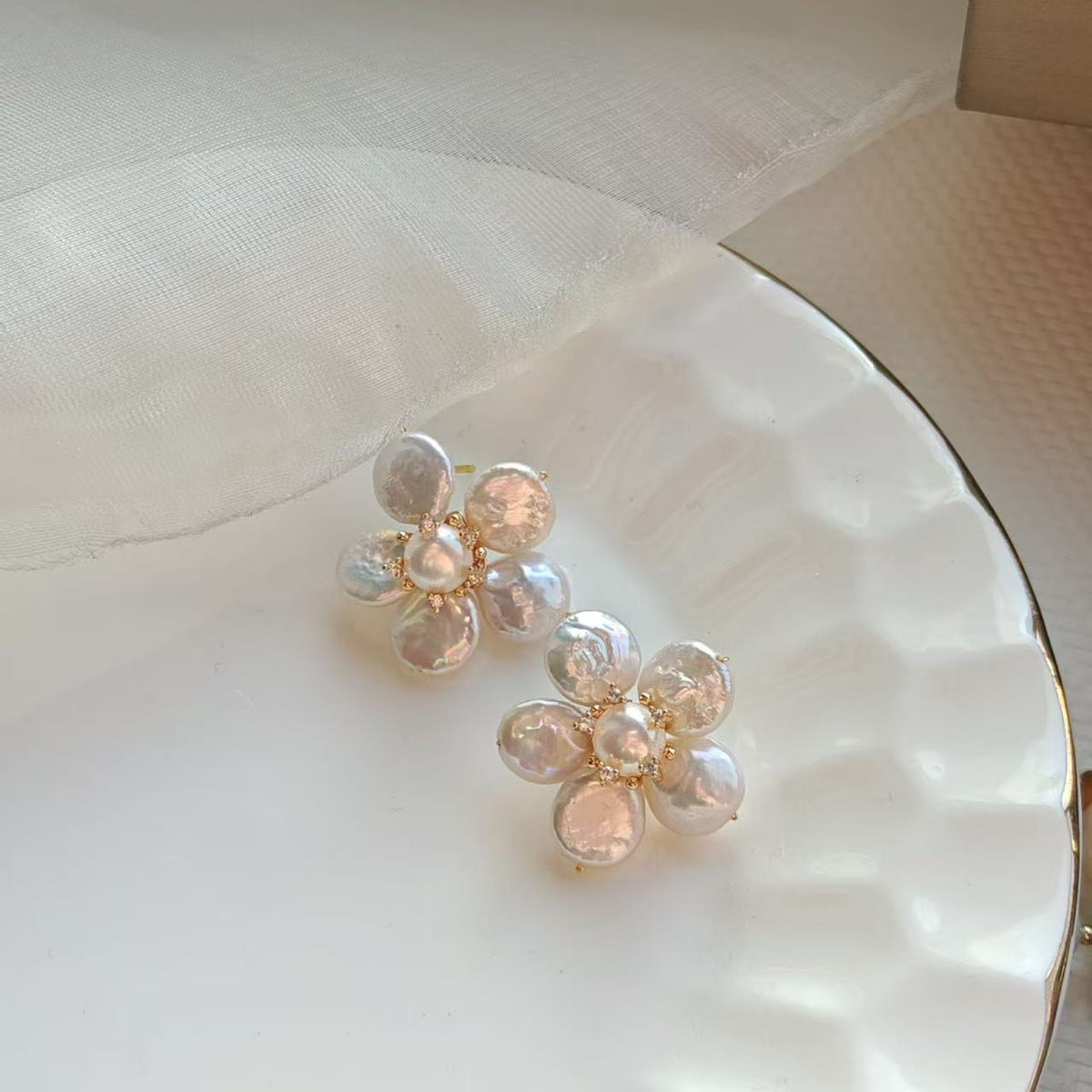 Baroque pearl blossom flower stud earrings, 18k gold plated, photo 4