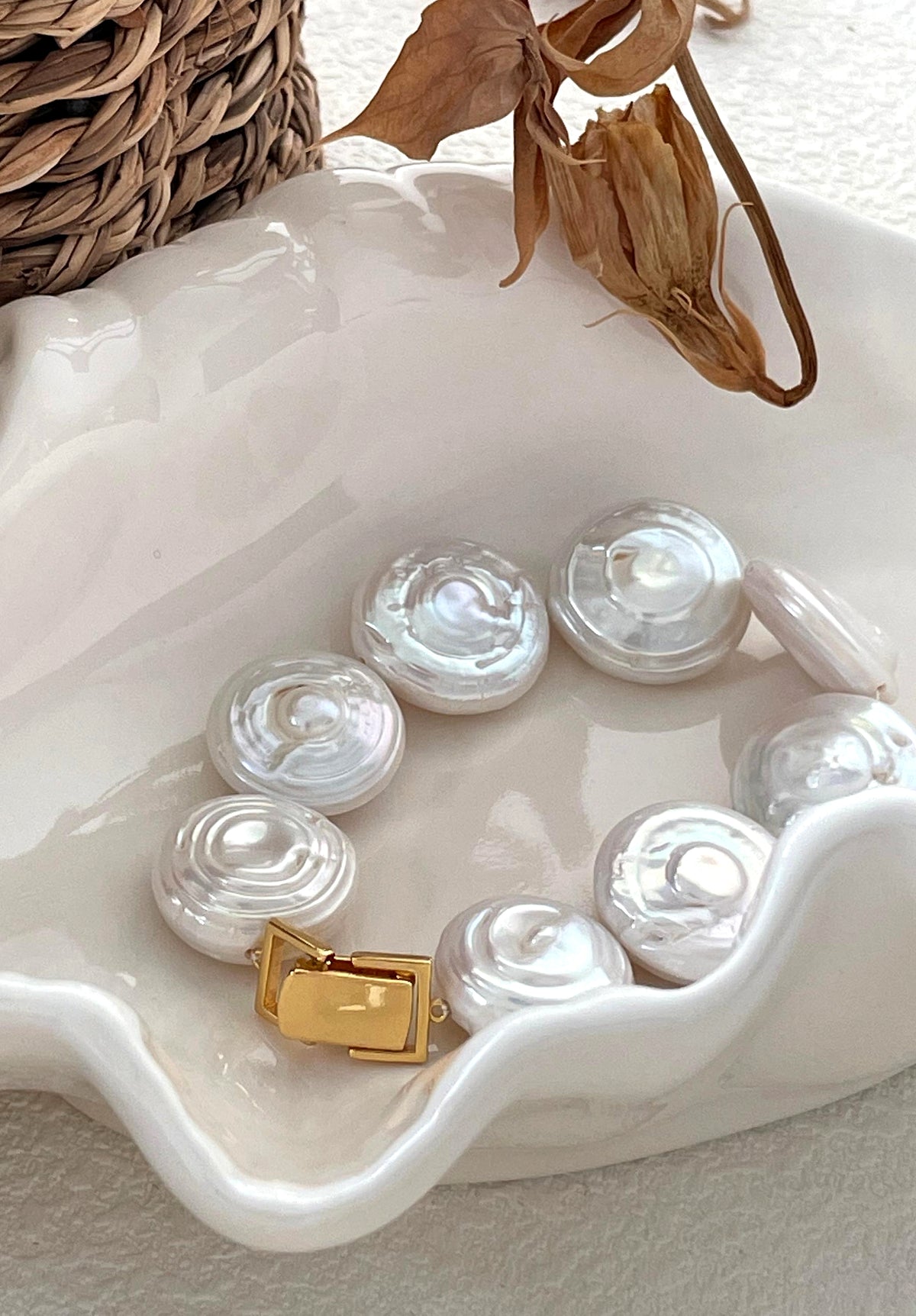 Vintage Romance baroque coin pearl bracelet
